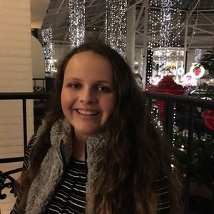 Meet your Posher, Monica